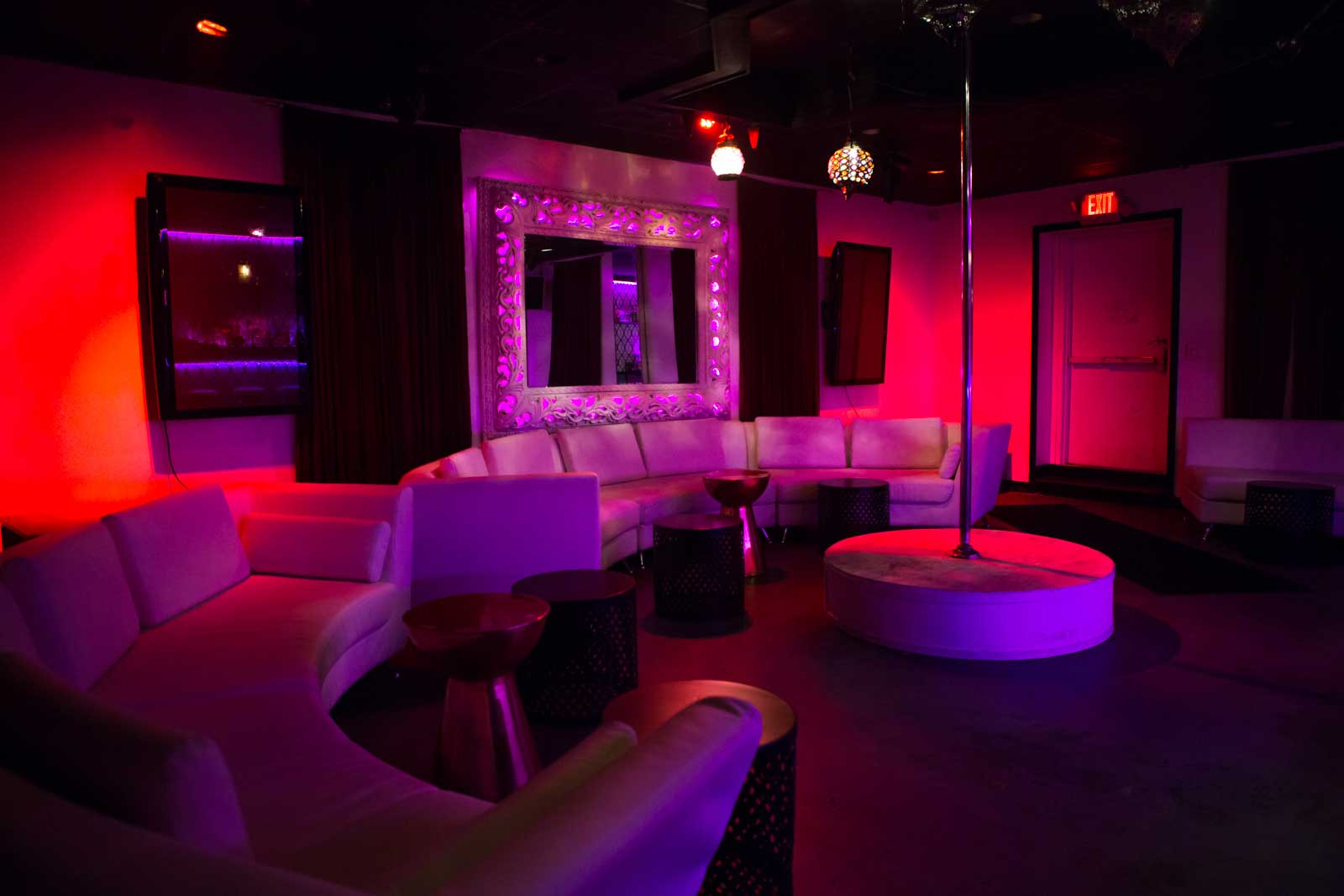 Bar photo 2